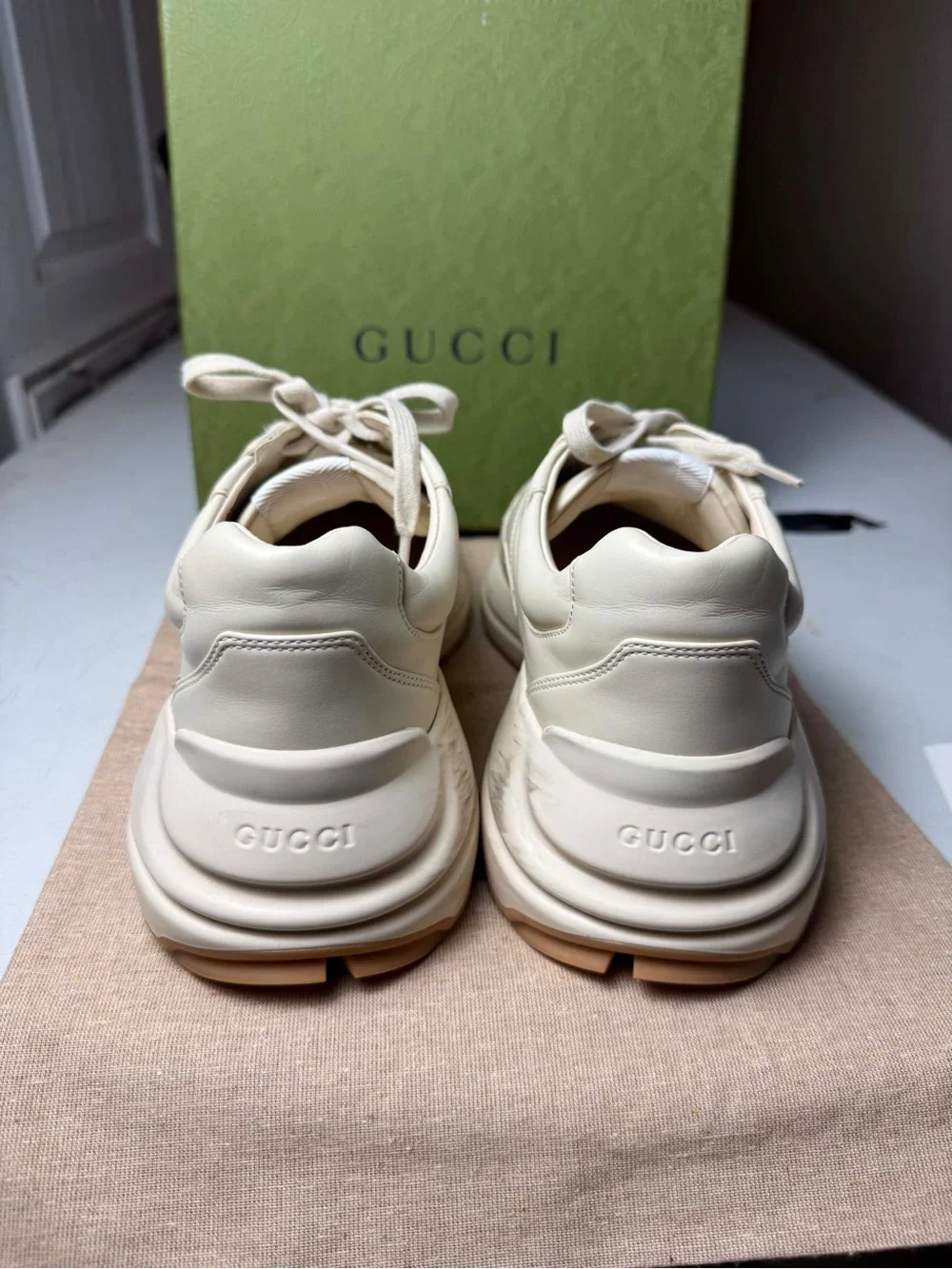 Gucci Rhyton Font Logo 25 Mens Beige Navy Blue 1921 Sneakers - Sz 9 G / US 10